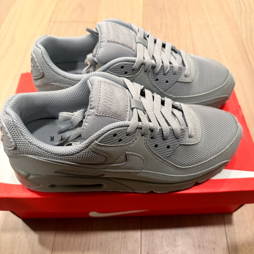 Nike Air Max 90, Grey - Men’s size 7.5, Women’s size 9